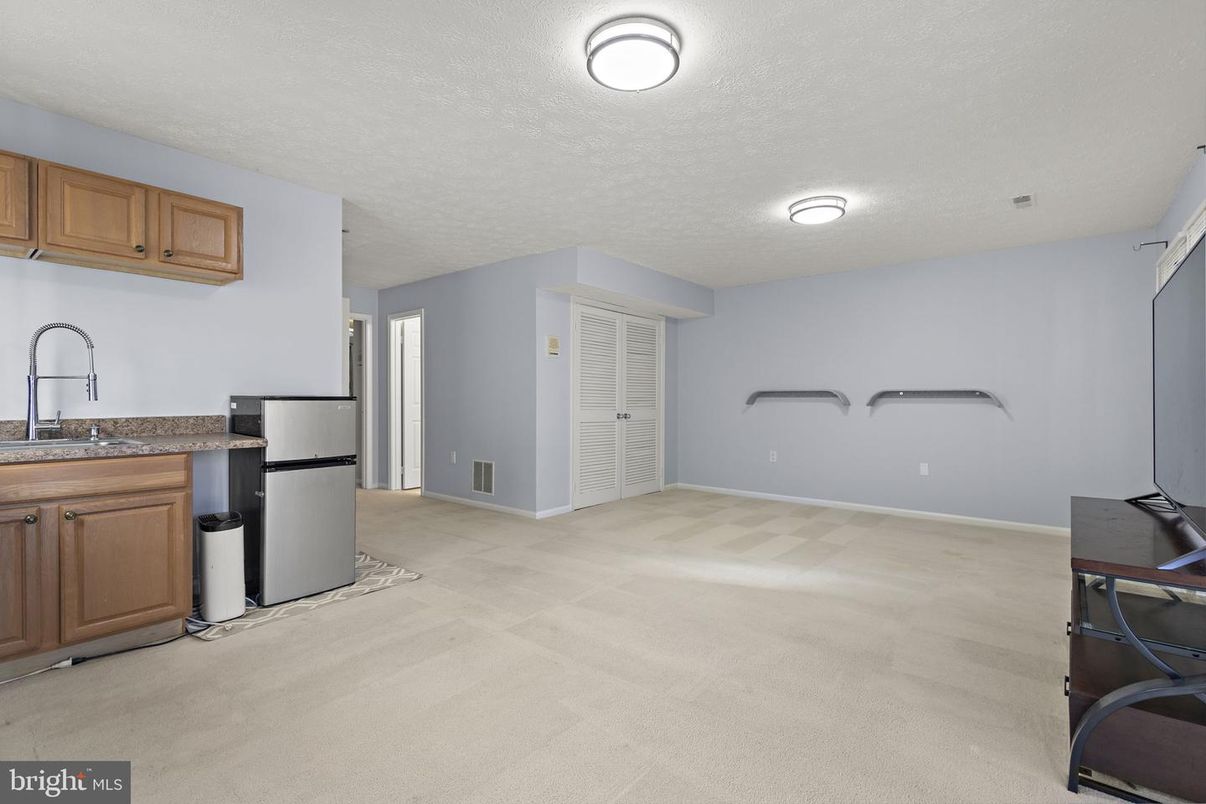 Empty room, Interior, Kitchen