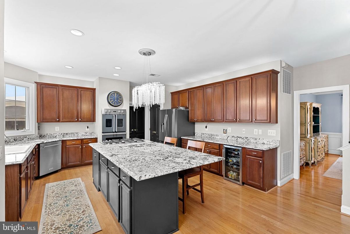 Chandelier, Interior, Kitchen, Recessed Lighting, Wood Texture Flooring