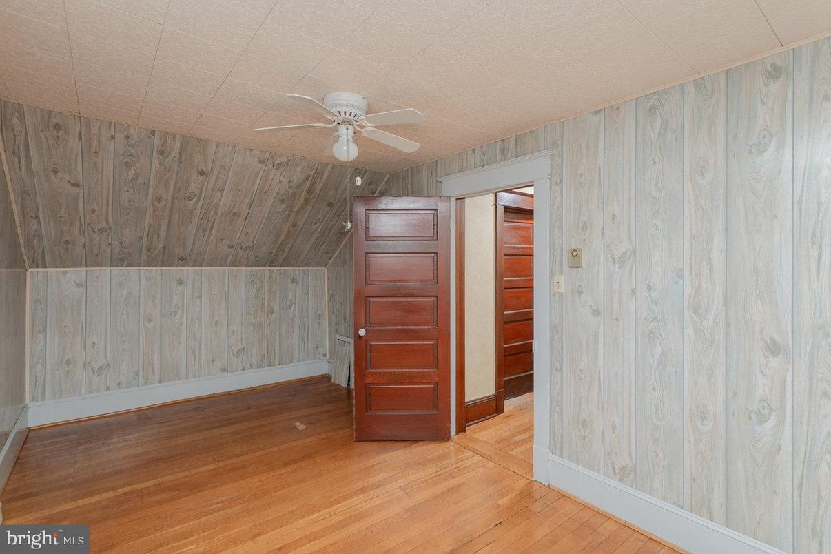 Empty room, Interior, Wood Texture Flooring, Wooden Walls