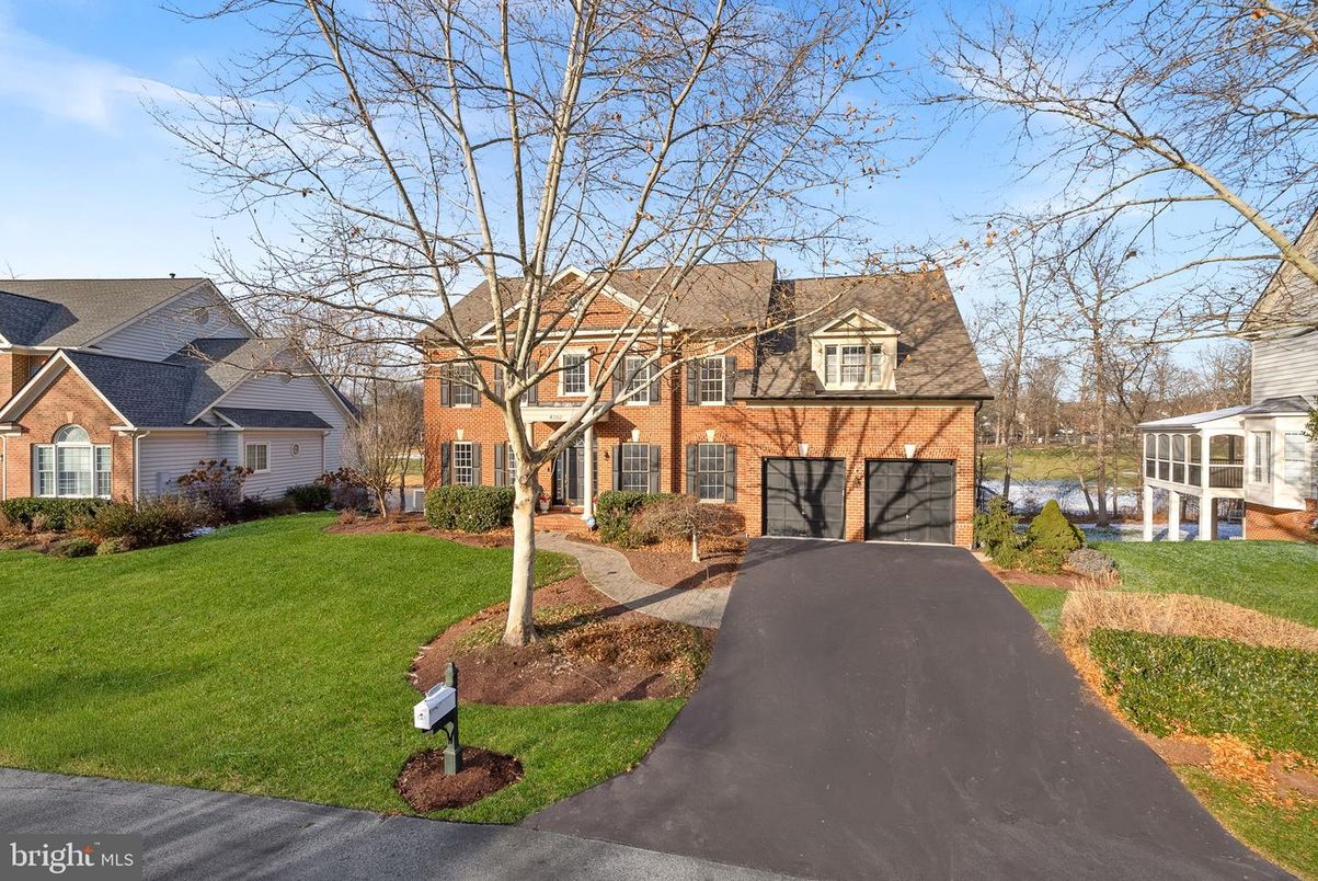 Attached, Exterior, Facade, Brick Facade, French Provincial