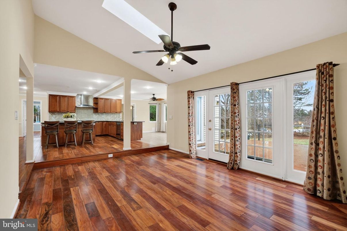 Empty room, Interior, Kitchen, Recessed Lighting, Wood Texture Flooring