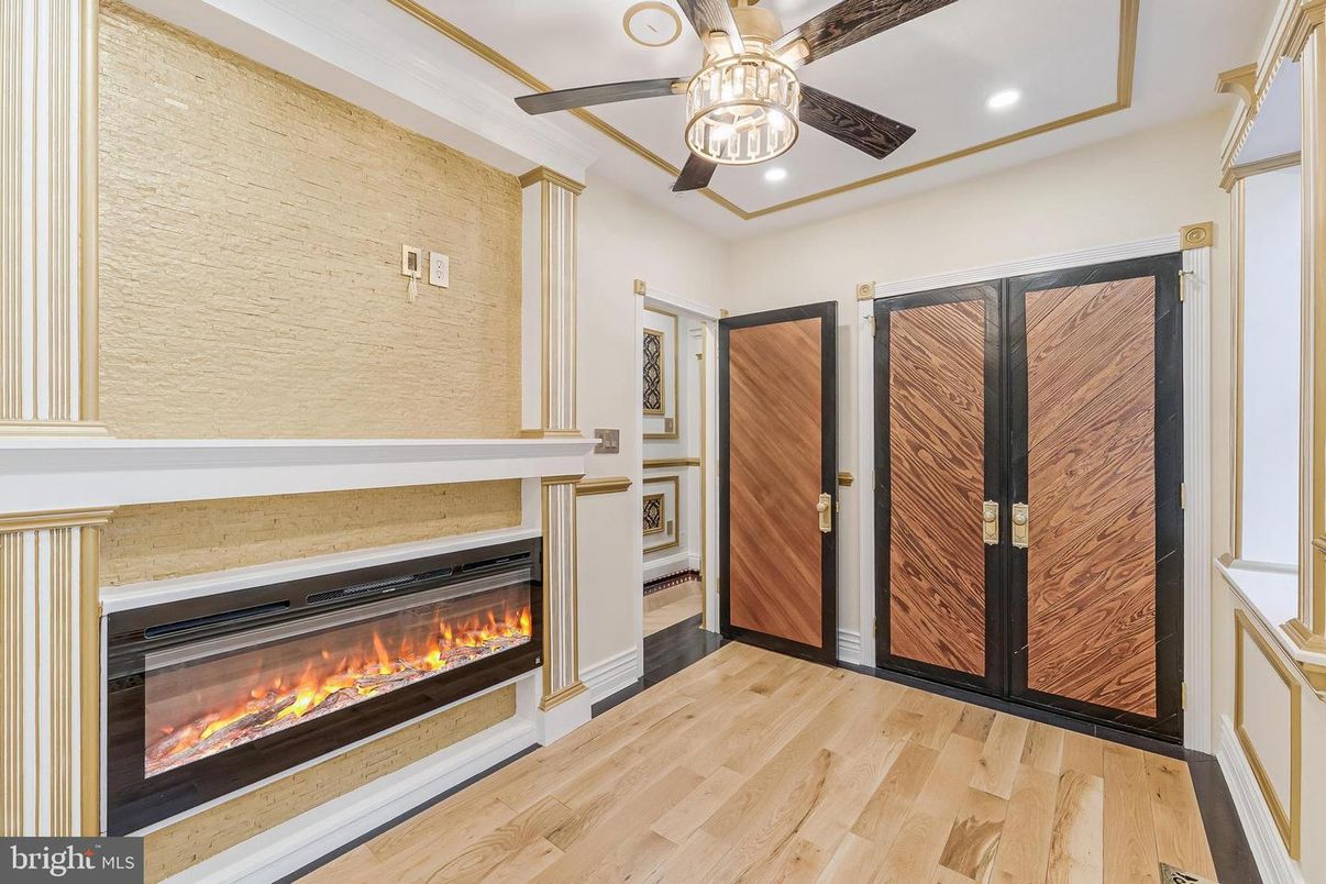 Fireplace, Interior, Recessed Lighting, Wood Texture Flooring