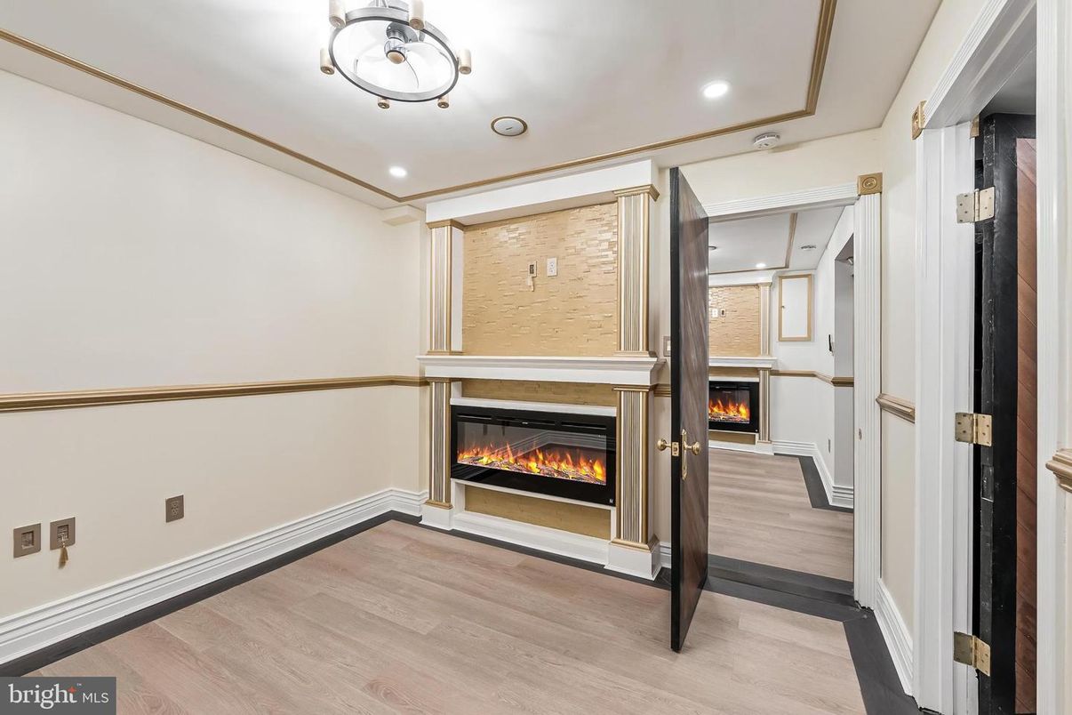 Fireplace, Interior, Recessed Lighting, Wood Texture Flooring