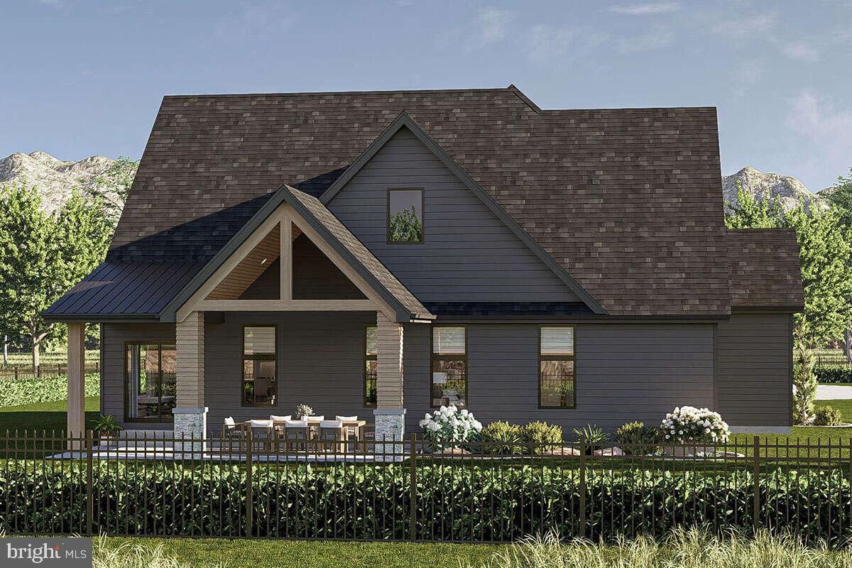 Exterior, Facade, Farmhouse