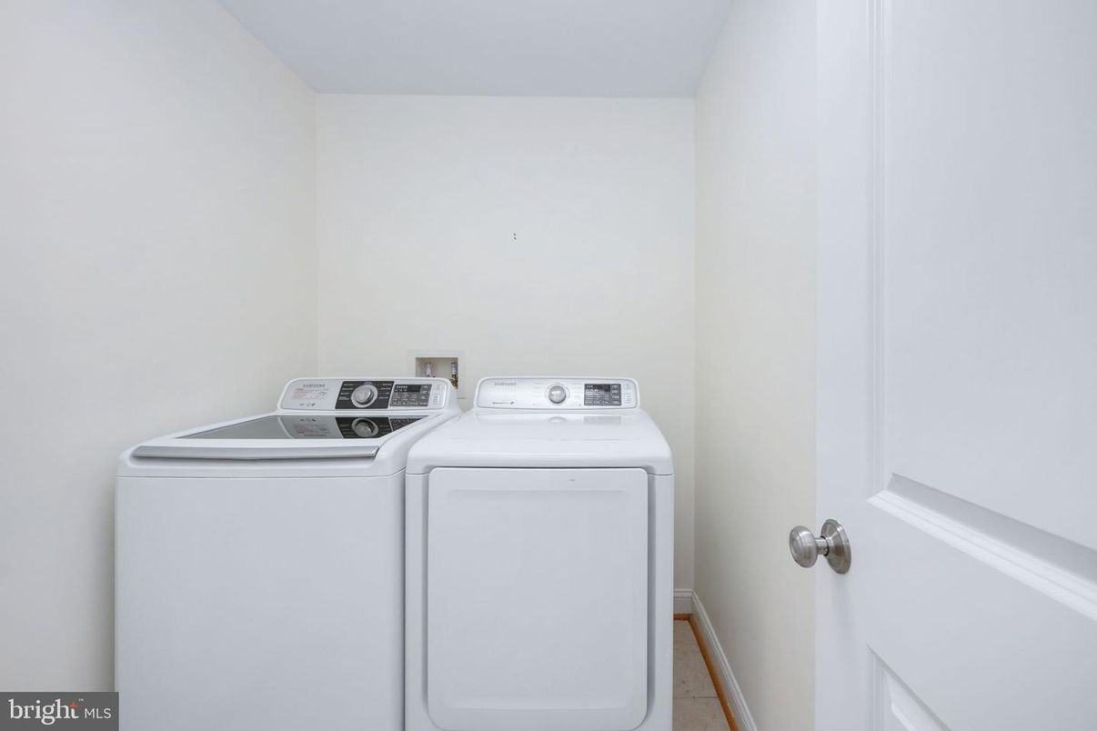 Interior, Washer