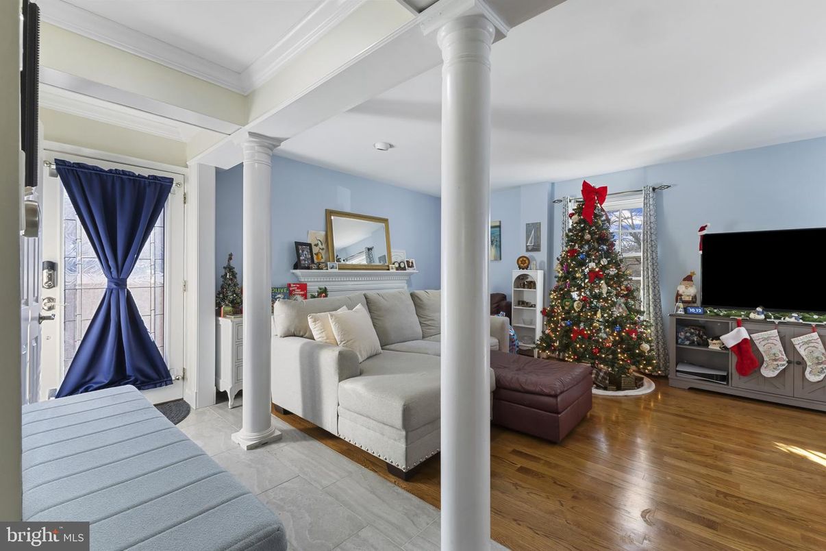 Fireplace, Interior, Recessed Lighting, Wood Texture Flooring