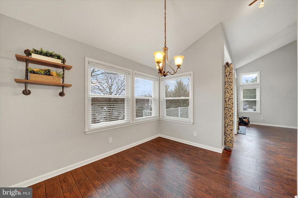 Chandelier, Empty room, Interior, Pendant Lights, Wood Texture Flooring