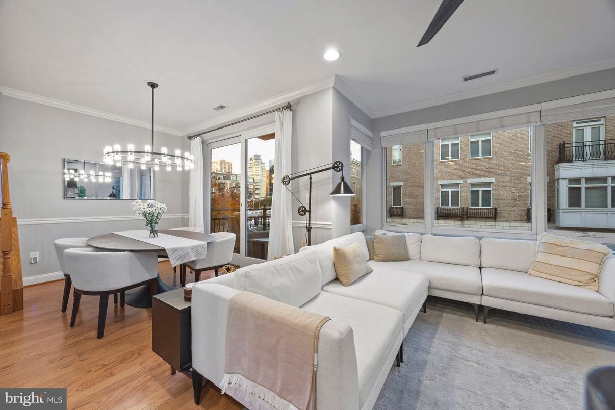 Dining room, Interior, Living room, Pendant Lights, Recessed Lighting, Wood Texture Flooring