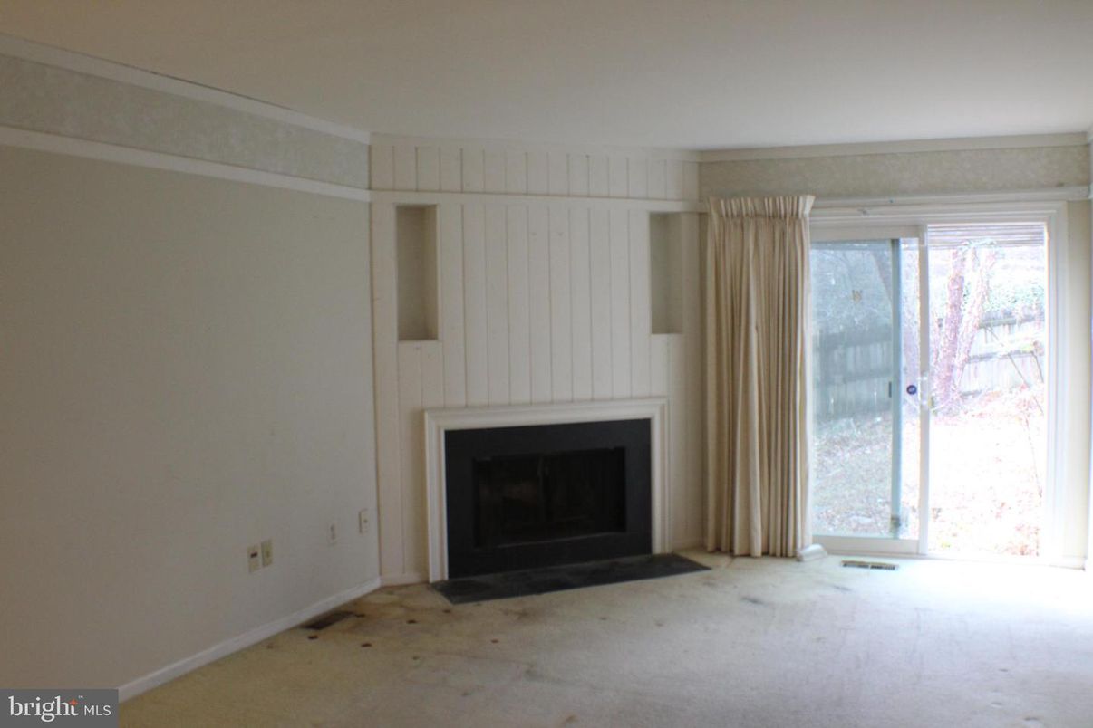 Empty room, Fireplace, Interior