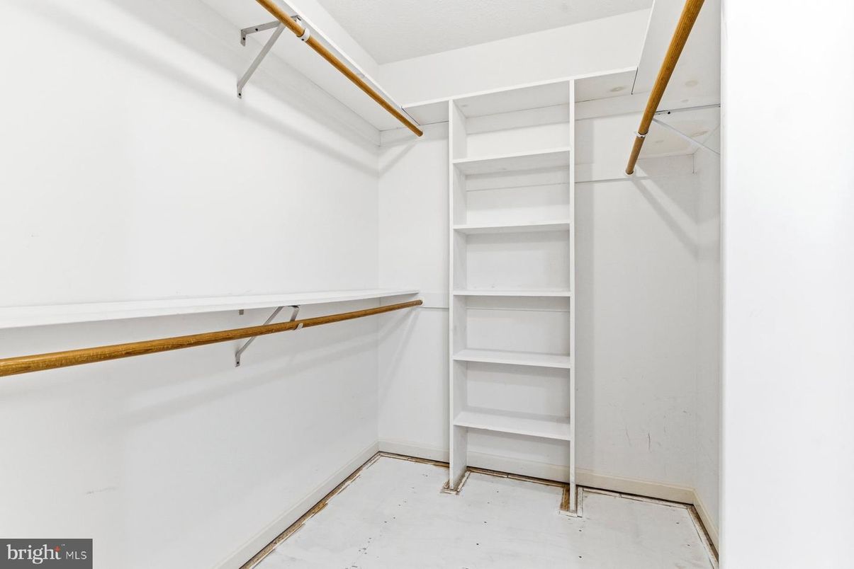 Interior, Walk-in Closets