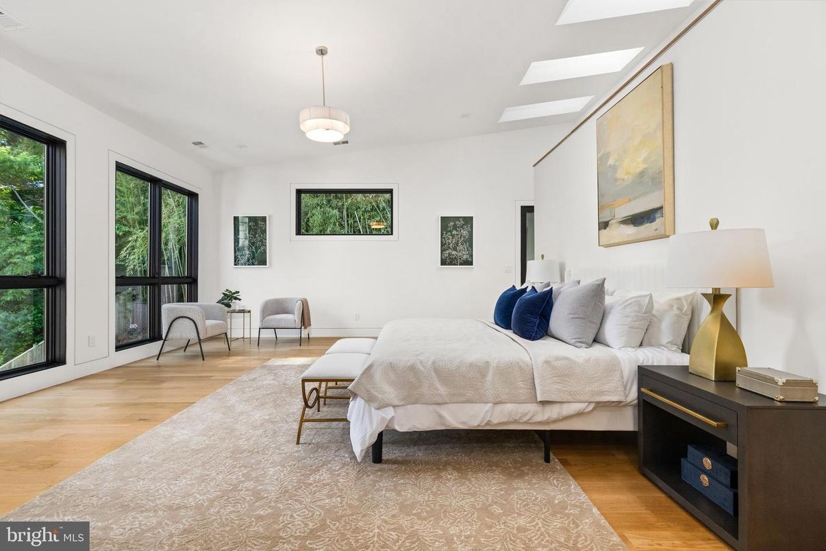 Bedroom, Interior, Pendant Lights, Wood Texture Flooring