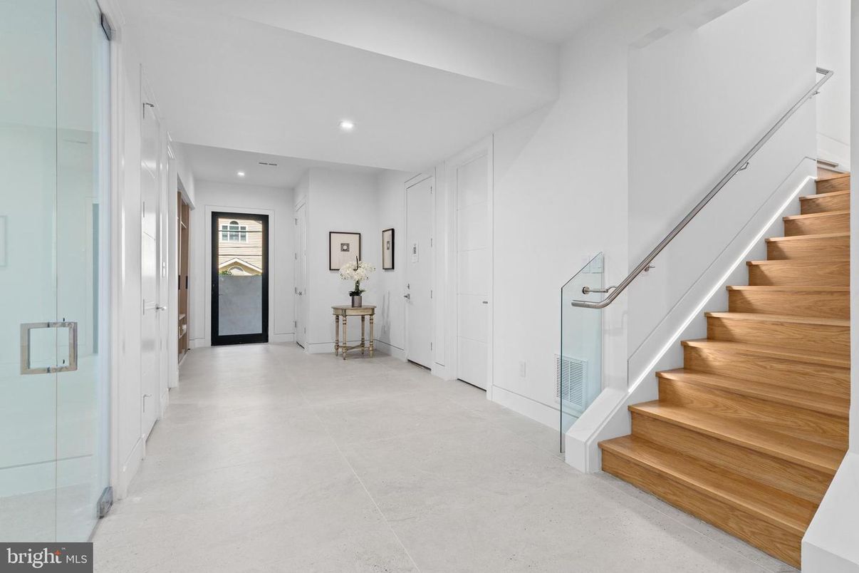 Interior, Recessed Lighting