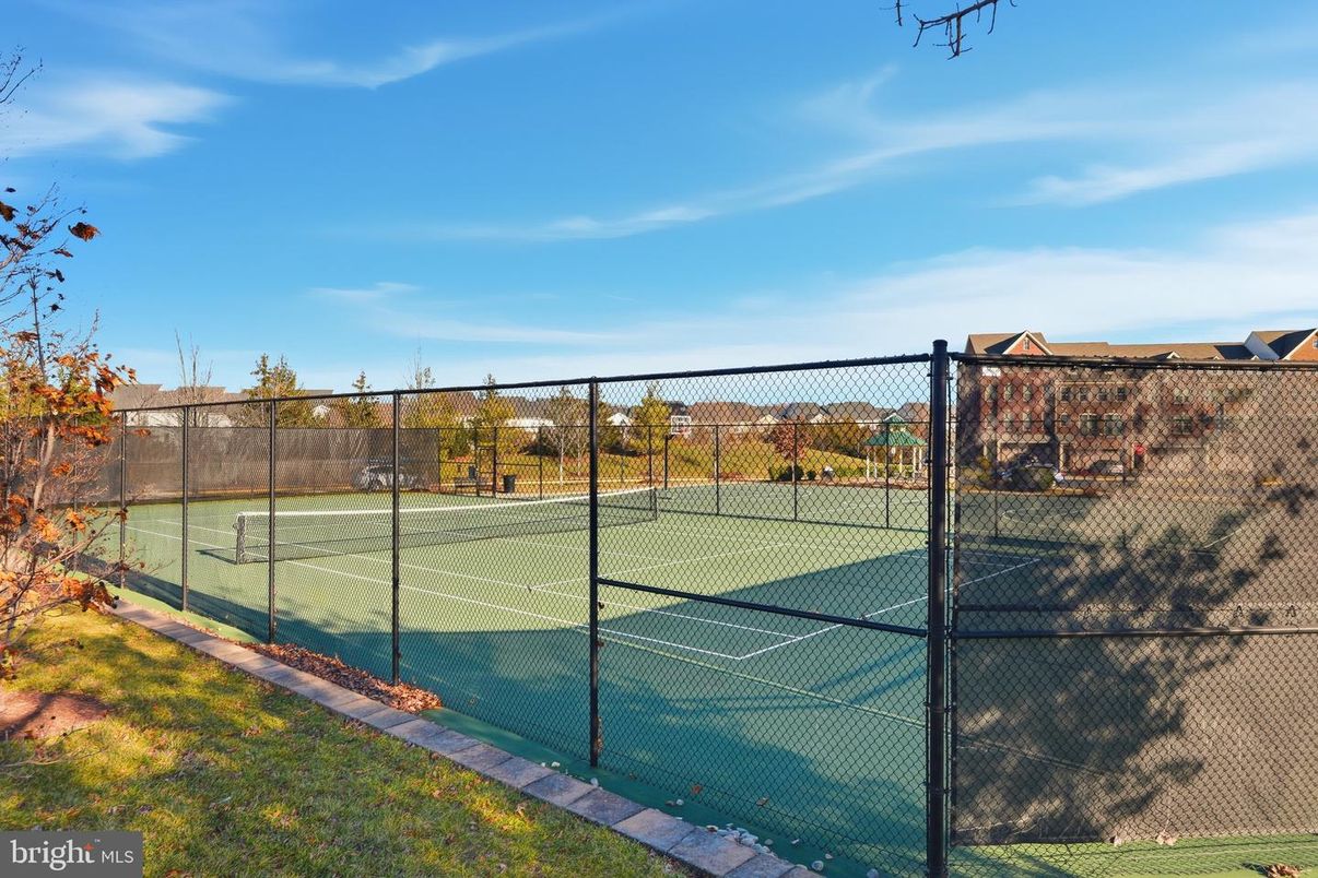 Exterior, Tennis Courts