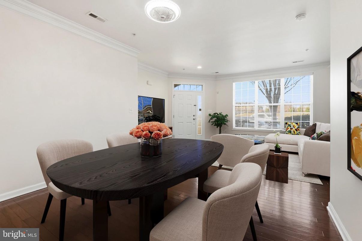 Dining room, Interior, Living room, Recessed Lighting, Wood Texture Flooring