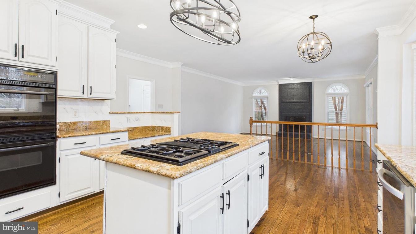 Chandelier, Interior, Kitchen, Recessed Lighting, Wood Texture Flooring