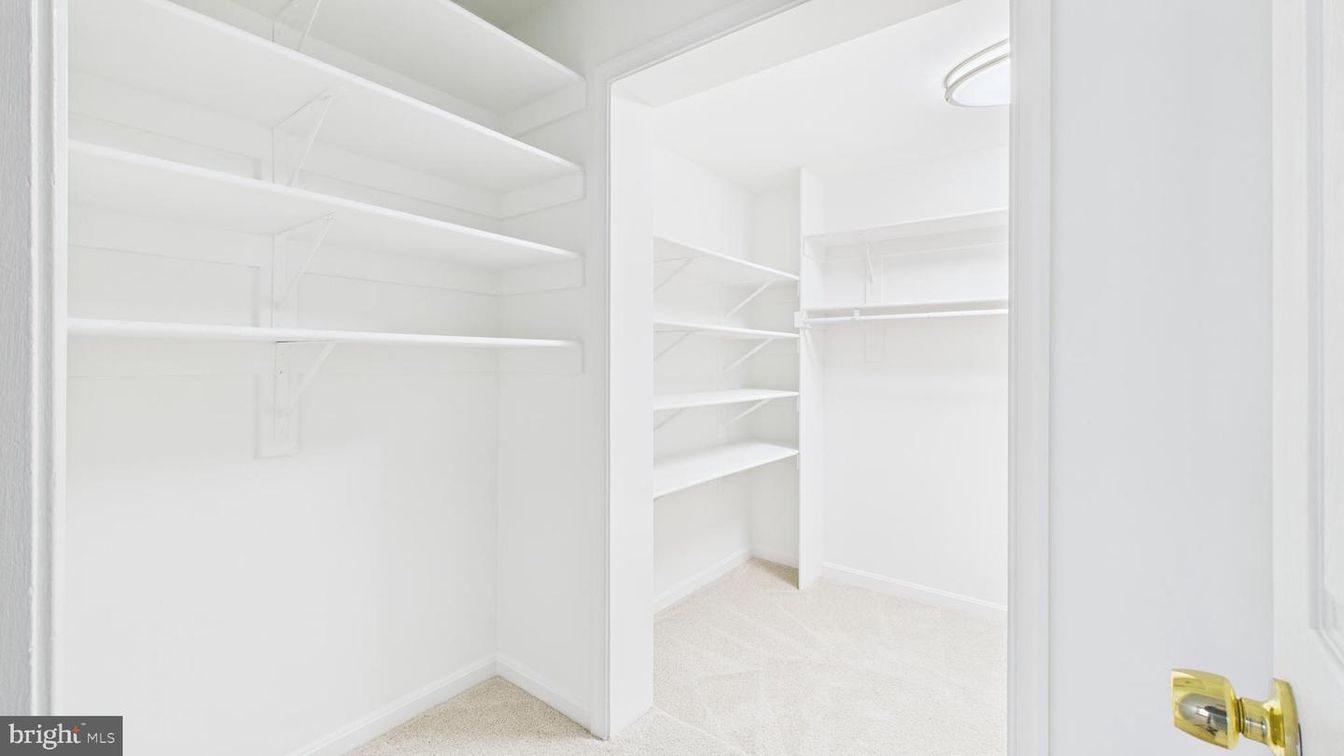Interior, Walk-in Closets