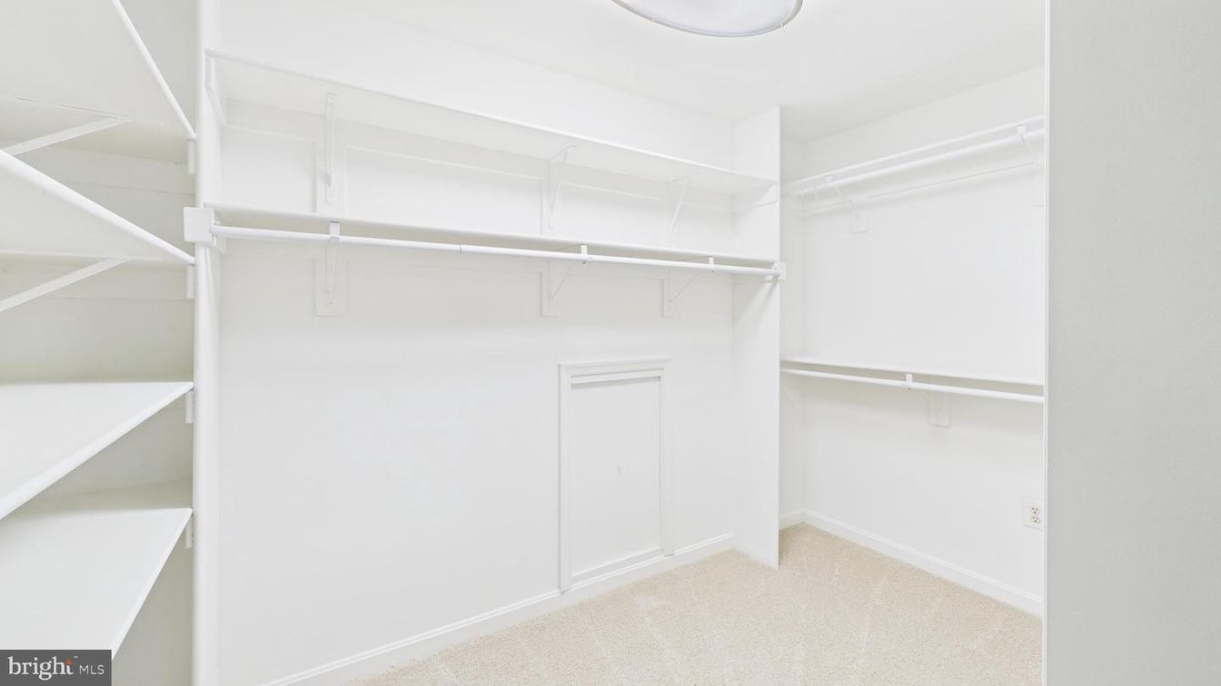 Interior, Walk-in Closets