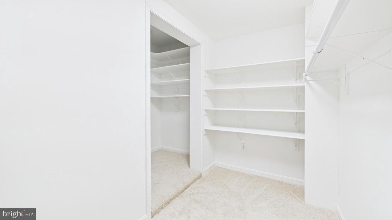 Interior, Walk-in Closets