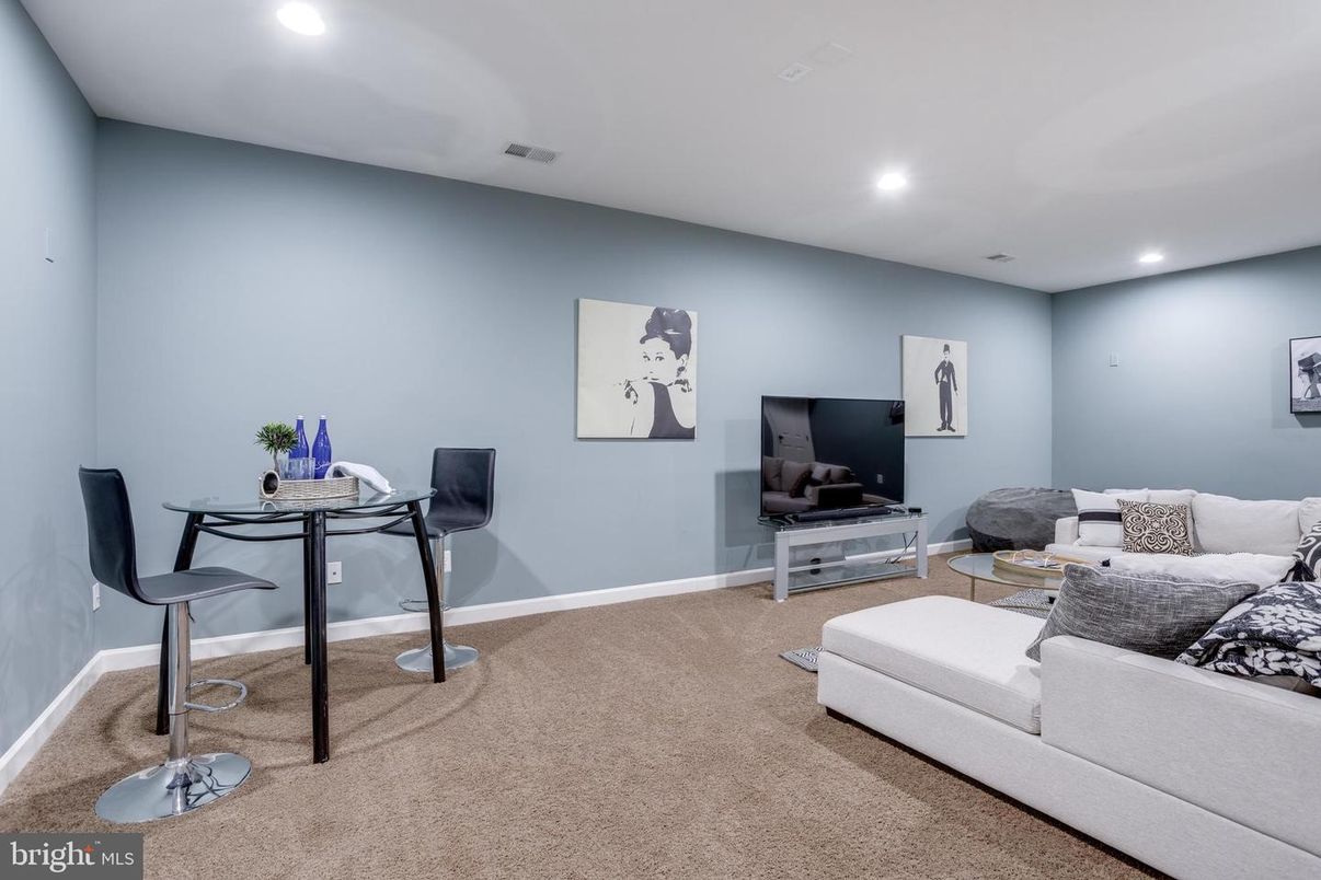 Interior, Living room, Recessed Lighting