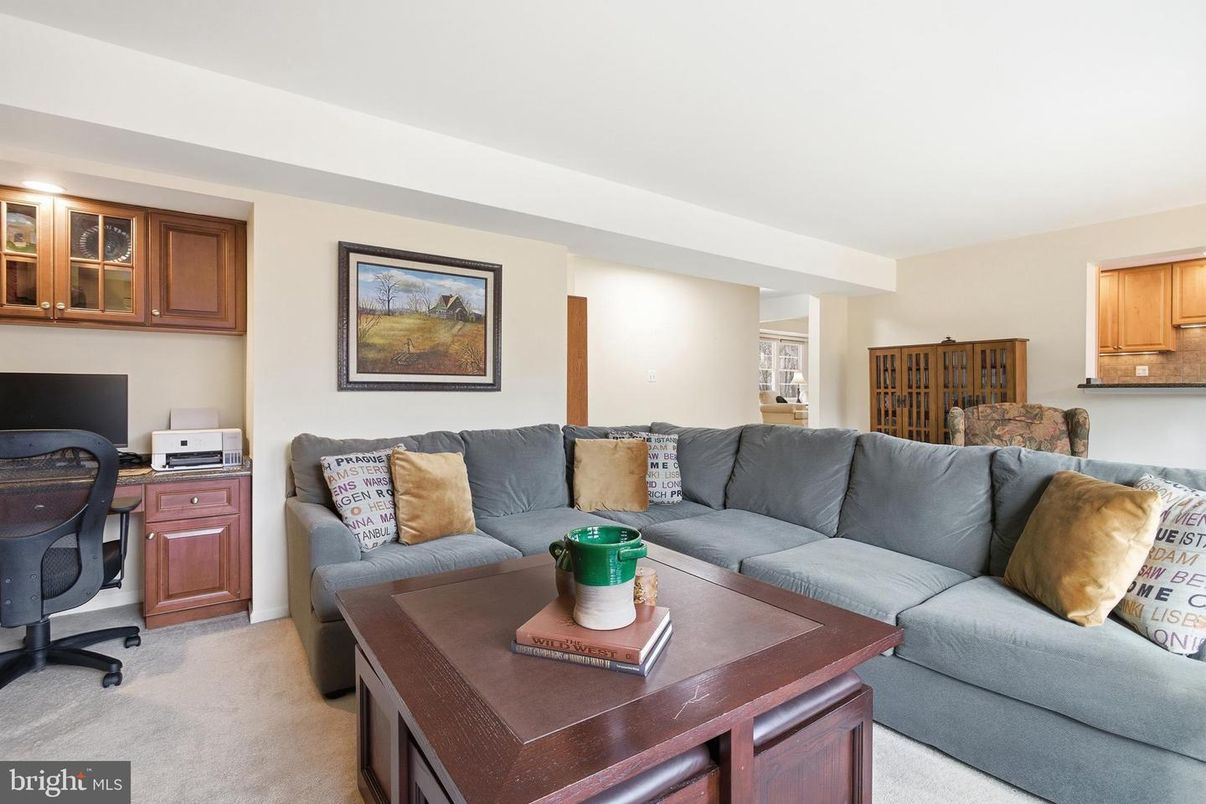 Home Office, Interior, Living room