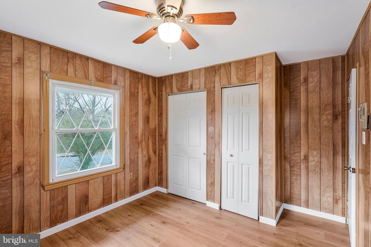 Empty room, Interior, Wood Texture Flooring, Wooden Walls