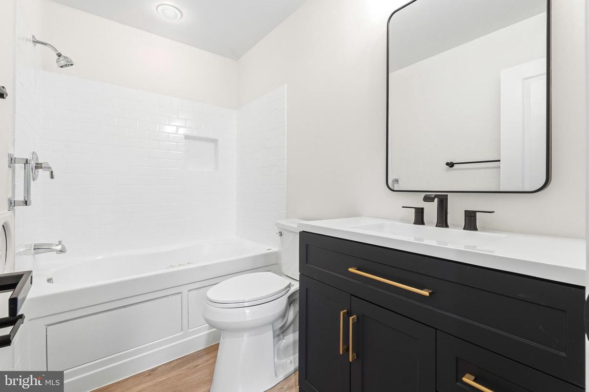 Bathroom, Interior, Recessed Lighting, Wood Texture Flooring