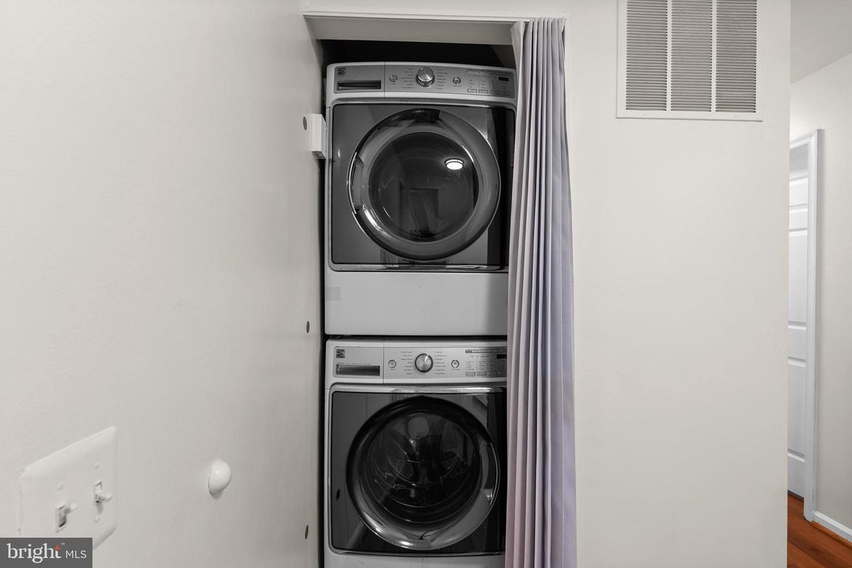 Interior, Utility Closets, Washer