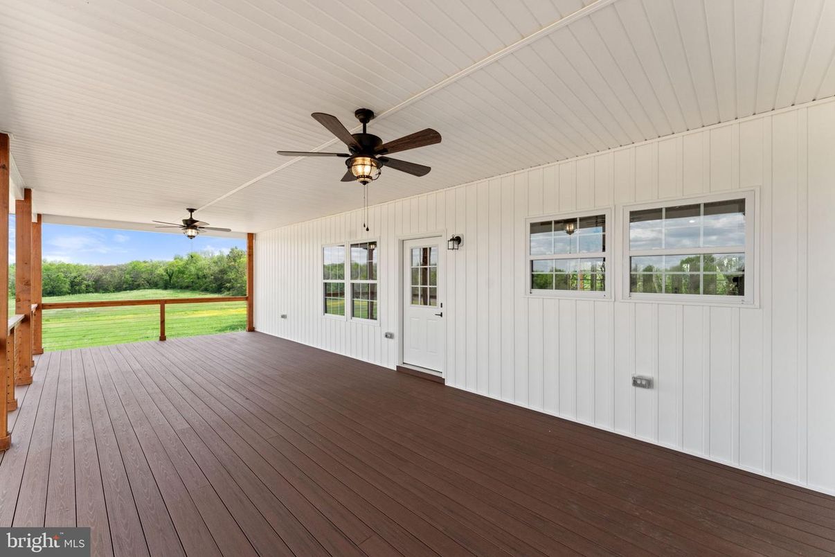 Exterior, Wood Texture Flooring