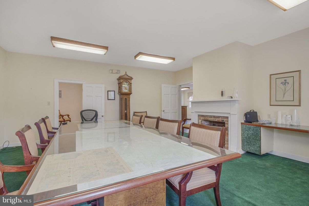 Dining room, Fireplace, Interior