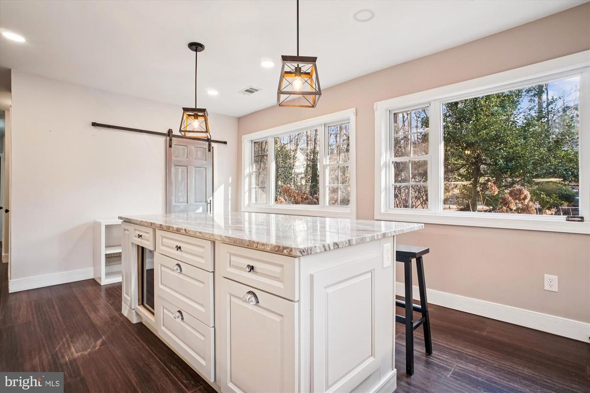 Interior, Kitchen, Pendant Lights, Recessed Lighting, Wood Texture Flooring