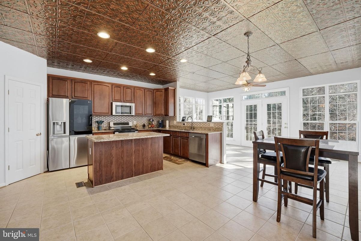 Interior, Kitchen, Pendant Lights, Recessed Lighting, Stainless Steel Appliances
