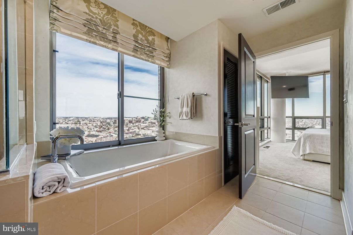 Bathroom, Bedroom, Interior