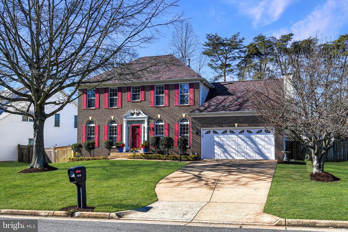 Attached, Exterior, Facade, Georgian