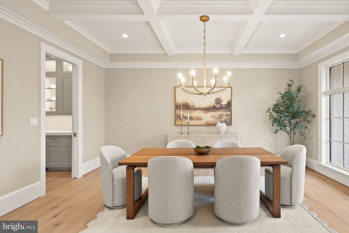 Chandelier, Dining room, Interior, Recessed Lighting, Wood Texture Flooring