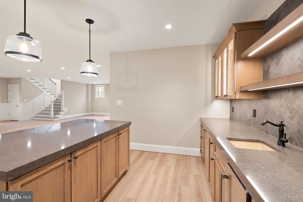 Interior, Kitchen, Pendant Lights, Recessed Lighting, Wood Texture Flooring