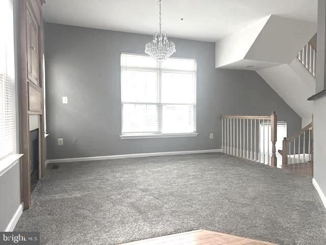 Chandelier, Empty room, Interior