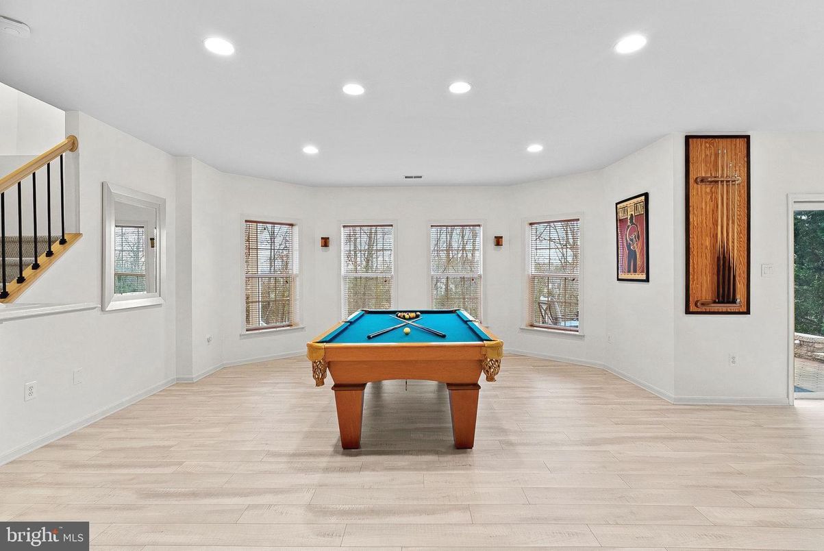 Billiard Table, Game Room, Interior, Recessed Lighting, Wood Texture Flooring