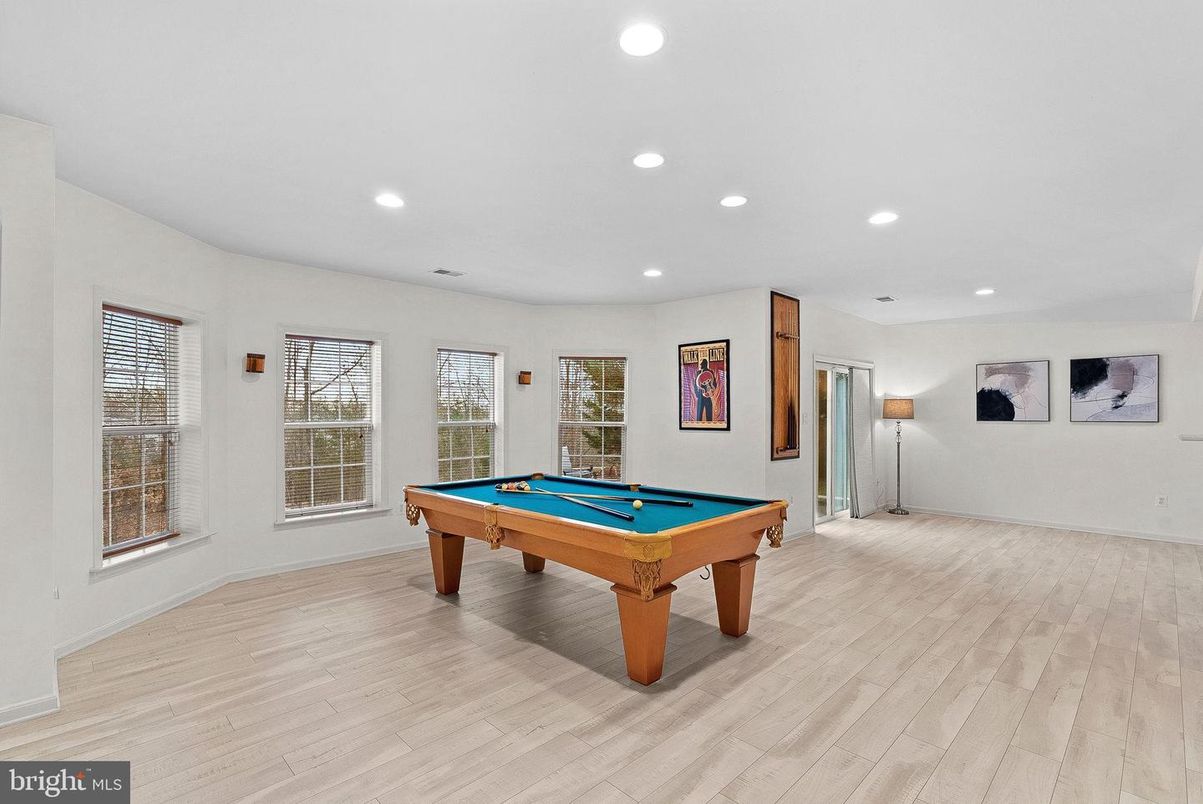 Billiard Table, Game Room, Interior, Recessed Lighting, Wood Texture Flooring