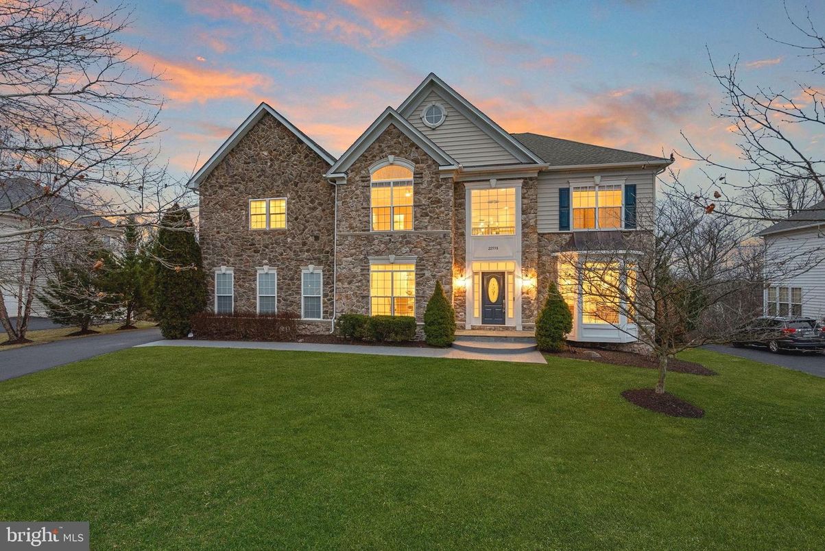 Exterior, Facade, Brick Facade, Brick Traditional