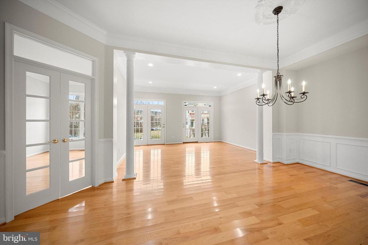 Chandelier, Empty room, Interior, Recessed Lighting, Wood Texture Flooring