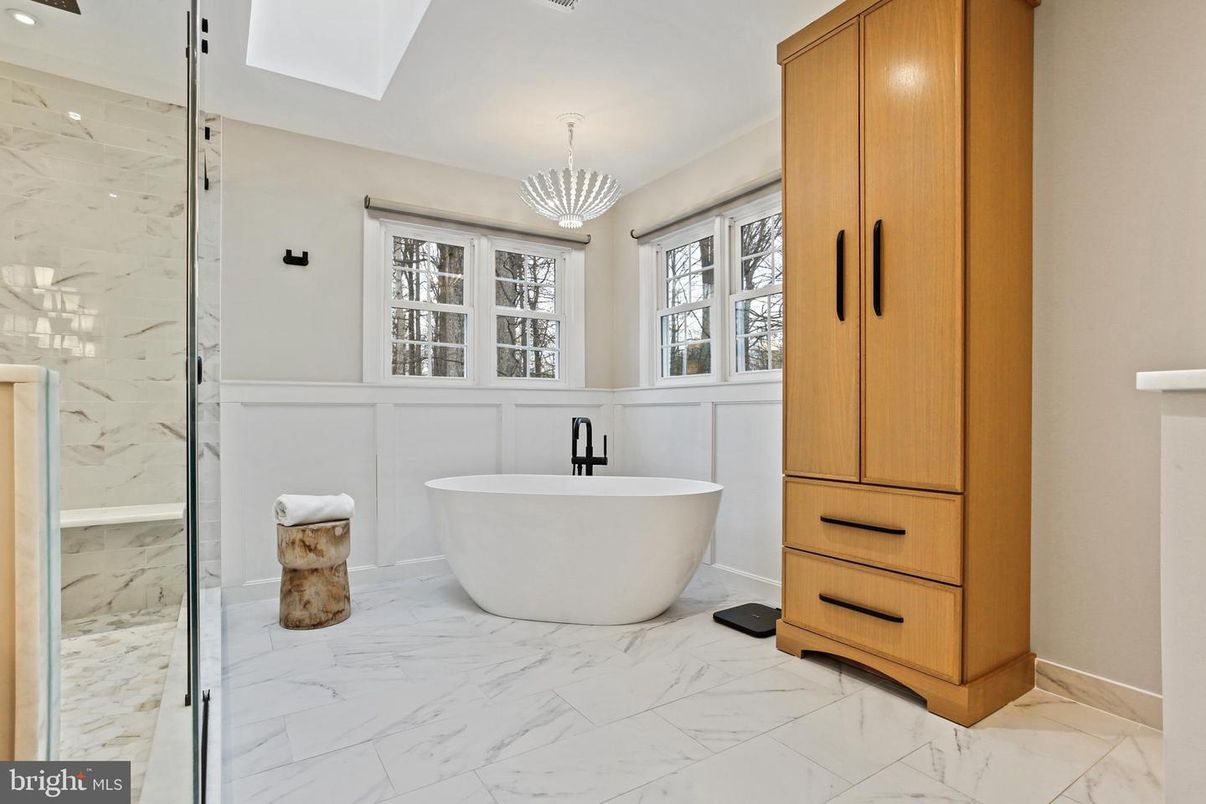 Bathroom, Free Standing Baths, Glass Shower, Interior, Marble, Marble Walls, Pendant Lights