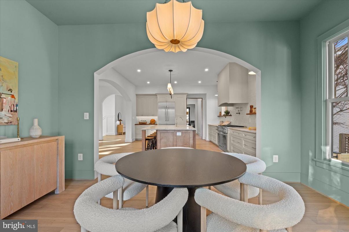 Dining room, Interior, Kitchen, Pendant Lights, Recessed Lighting, Stainless Steel Appliances, Wood Texture Flooring