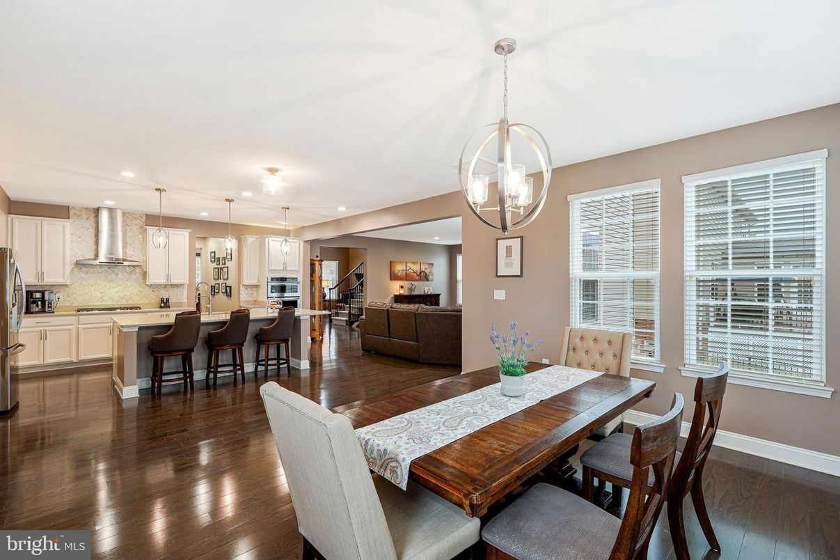Dining room, Interior, Kitchen, Living room, Pendant Lights, Recessed Lighting, Wood Texture Flooring