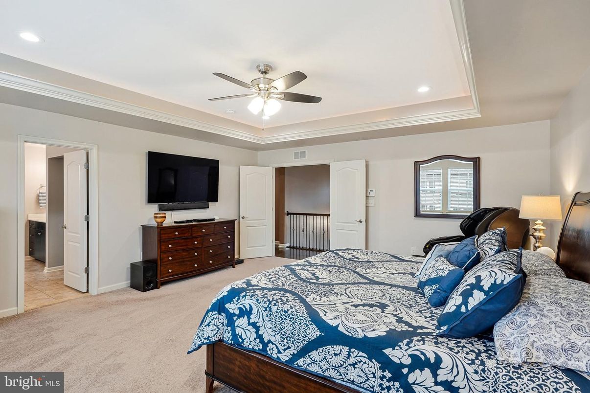 Bedroom, Interior, Recessed Lighting