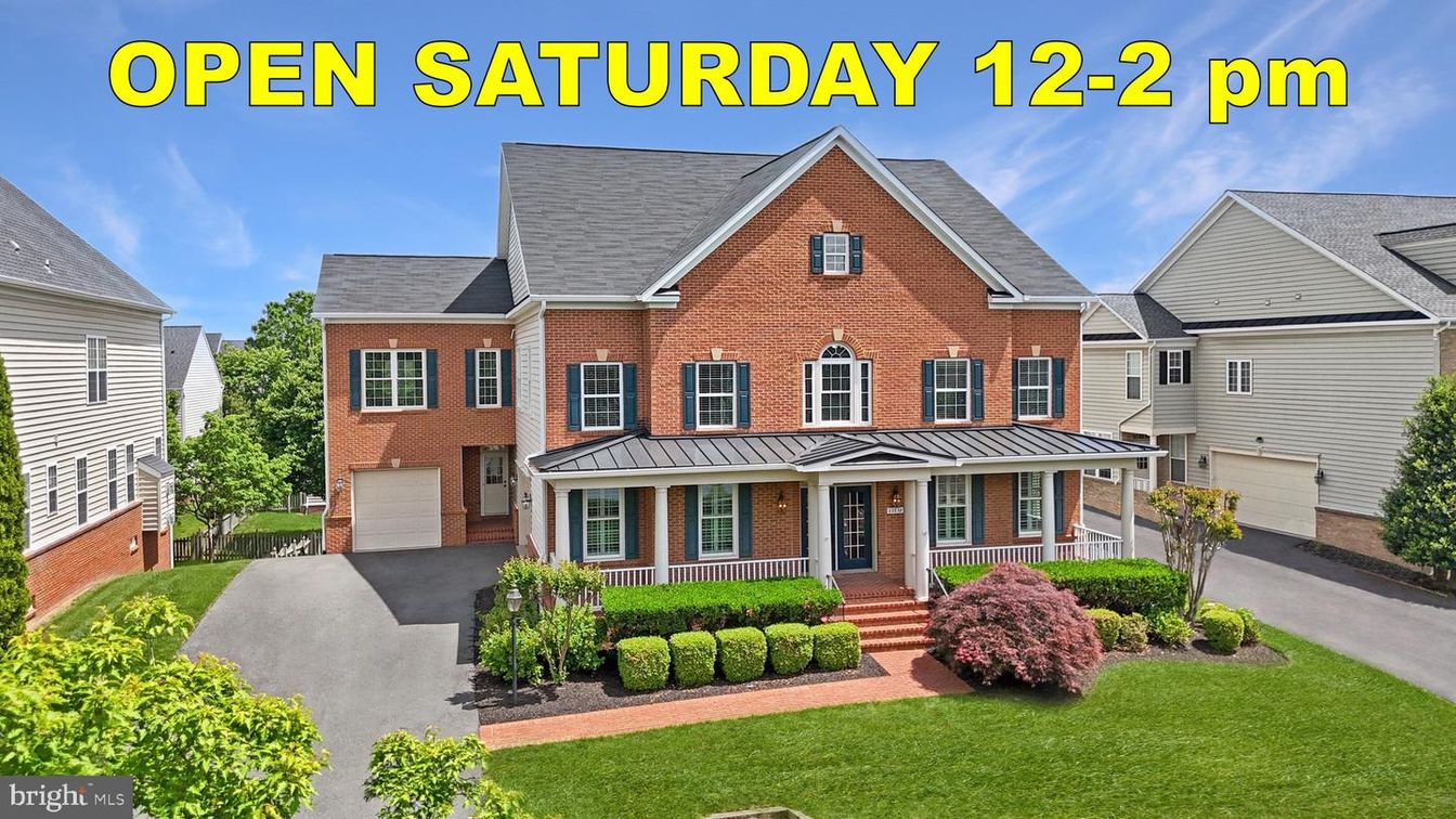 Attached, Exterior, Facade, Brick Facade, Brick Traditional