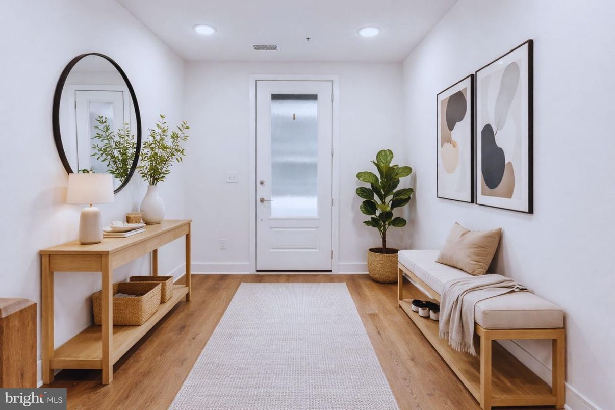 Interior, Recessed Lighting, Wood Texture Flooring