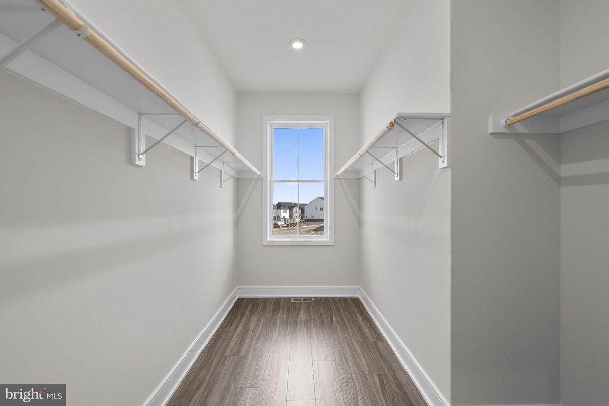 Interior, Recessed Lighting, Walk-in Closets, Wood Texture Flooring