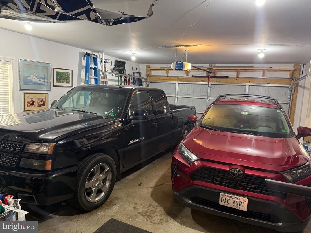 Garage, Interior