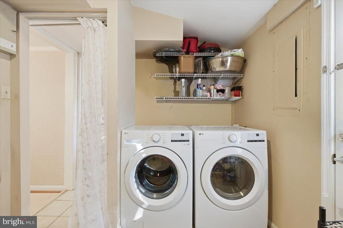 Interior, Utility Closets, Washer