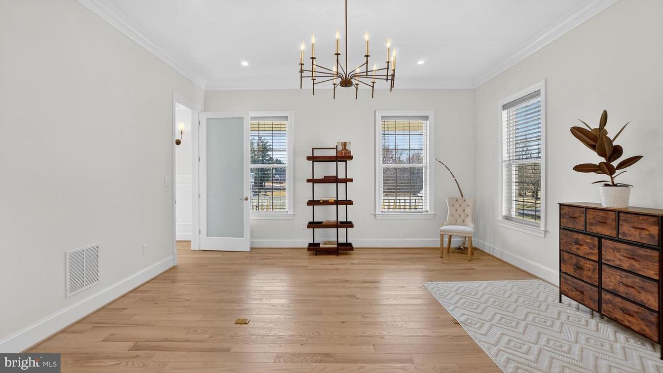 Empty room, Interior, Pendant Lights, Recessed Lighting, Wood Texture Flooring